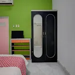 Oyo 92833 Penginapan Syariah