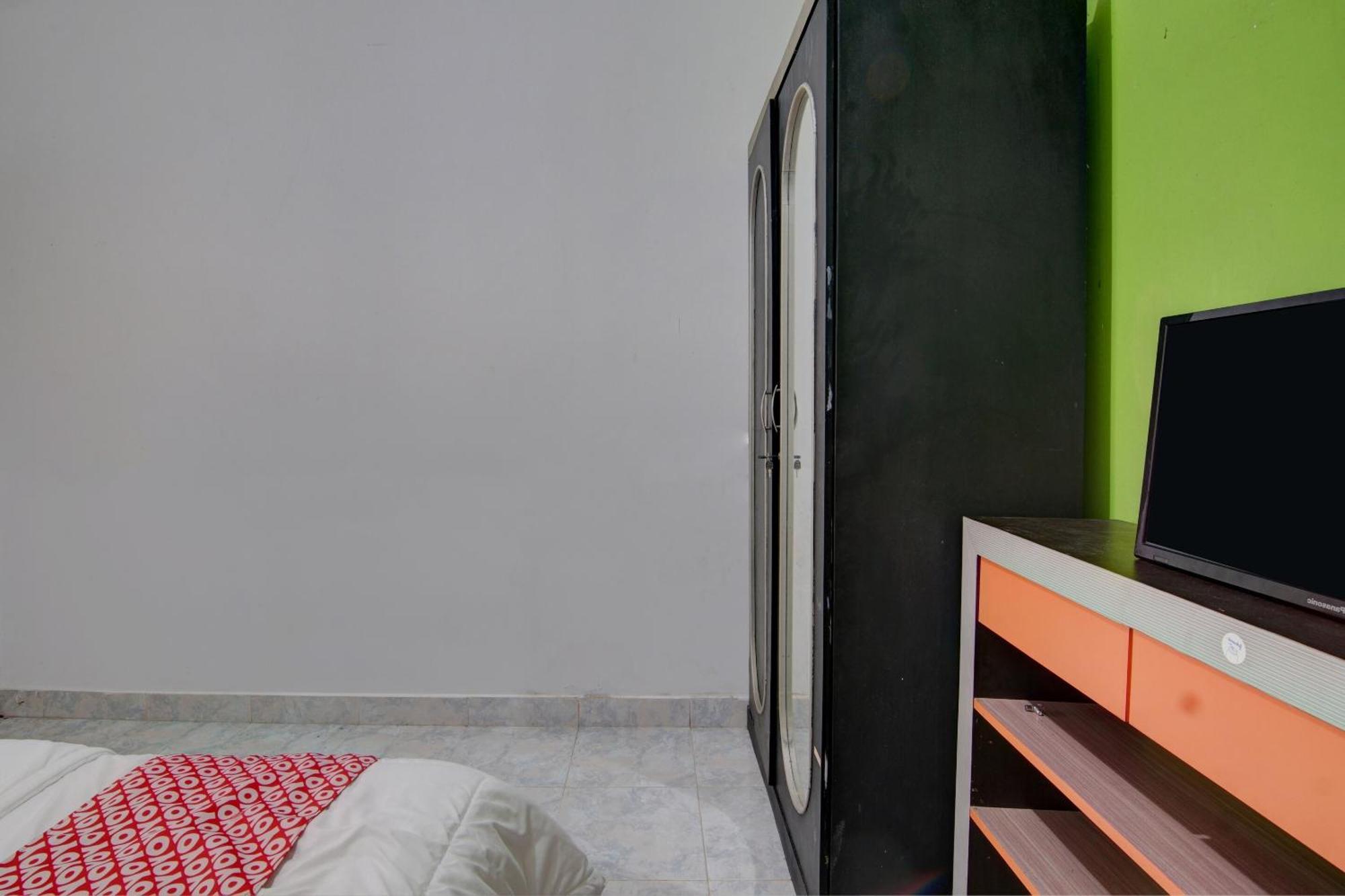 Oyo 92833 Syariah Hotel Pekanbaru